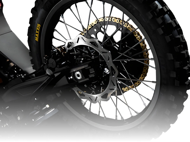Bremsenservice an einem E-Moto in der ELMOX Werkstatt